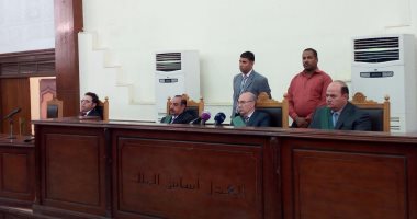 بدء جلسة محاكمة صلاح أبو إسماعيل و17 آخرين بـ"حصار محكمة مدينة نصر"